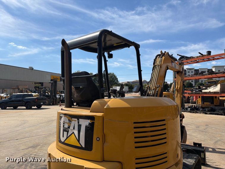 image for item EF1405 2019 Caterpillar 305E2 CR mini excavator