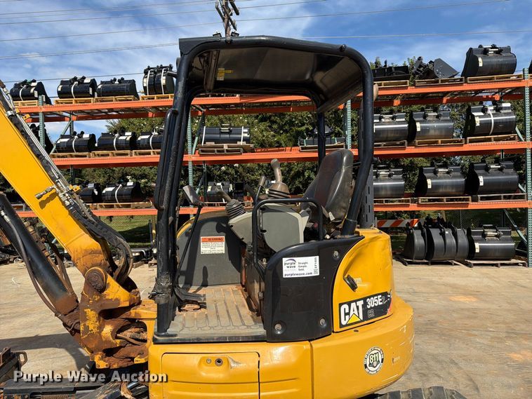 image for item EF1405 2019 Caterpillar 305E2 CR mini excavator