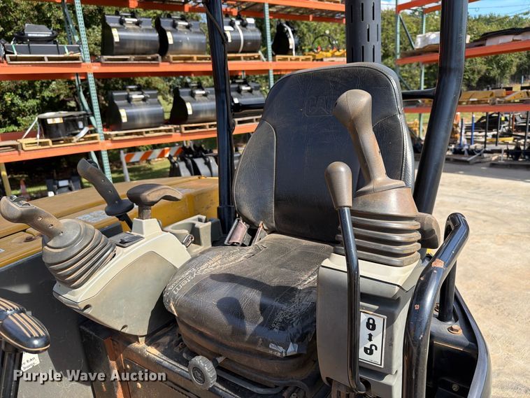 image for item EF1405 2019 Caterpillar 305E2 CR mini excavator