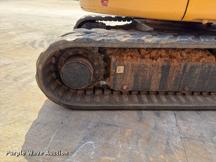 image for item EF1405 2019 Caterpillar 305E2 CR mini excavator