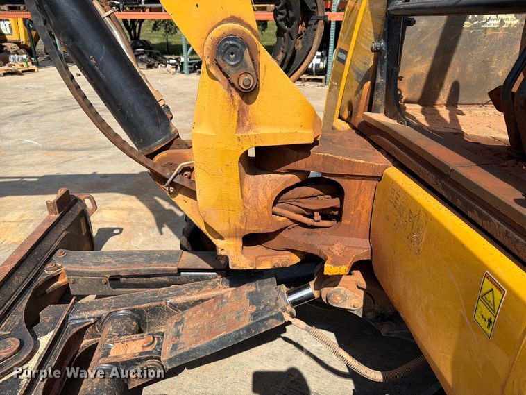image for item EF1406 2019 Caterpillar 305E2 CR mini excavator