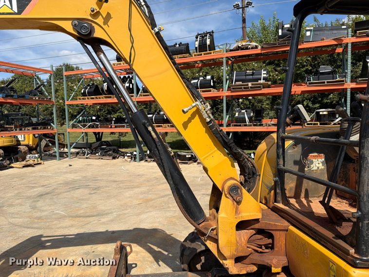 image for item EF1406 2019 Caterpillar 305E2 CR mini excavator