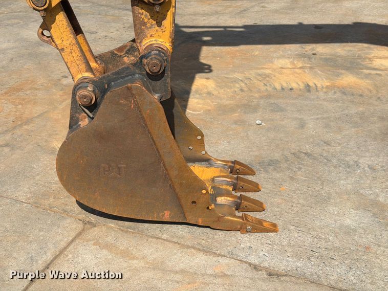 image for item EF1406 2019 Caterpillar 305E2 CR mini excavator
