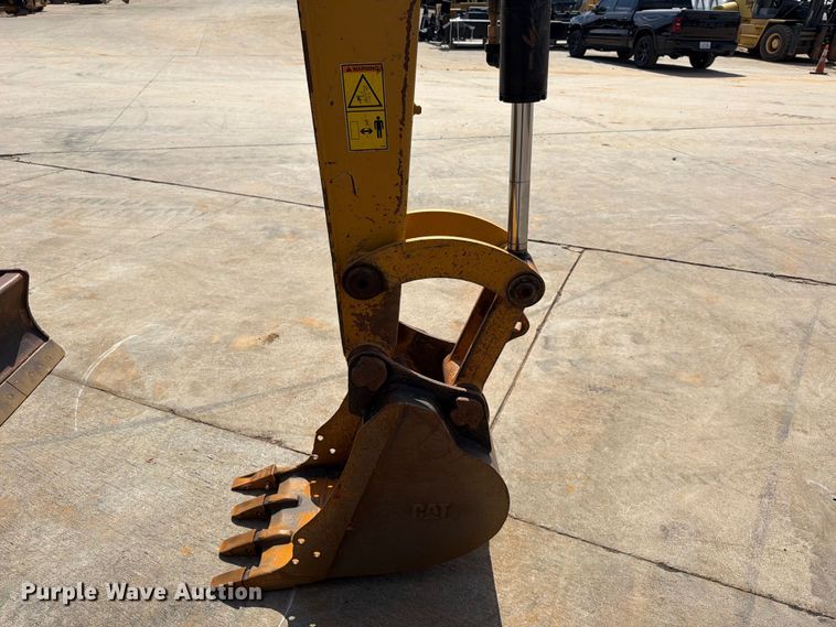 image for item EF1406 2019 Caterpillar 305E2 CR mini excavator