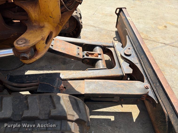 image for item EF1406 2019 Caterpillar 305E2 CR mini excavator