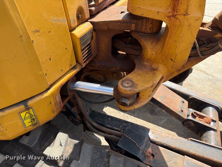 image for item EF1406 2019 Caterpillar 305E2 CR mini excavator