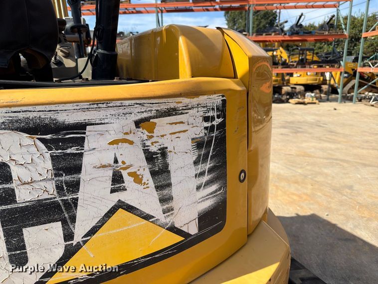 image for item EF1406 2019 Caterpillar 305E2 CR mini excavator