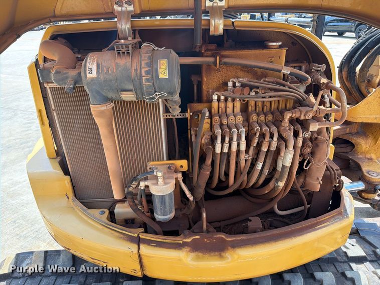image for item EF1406 2019 Caterpillar 305E2 CR mini excavator