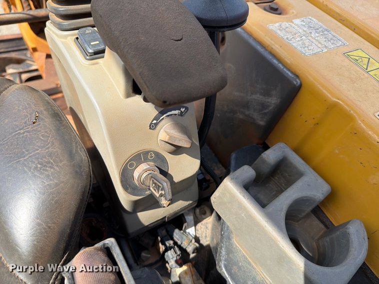 image for item EF1406 2019 Caterpillar 305E2 CR mini excavator