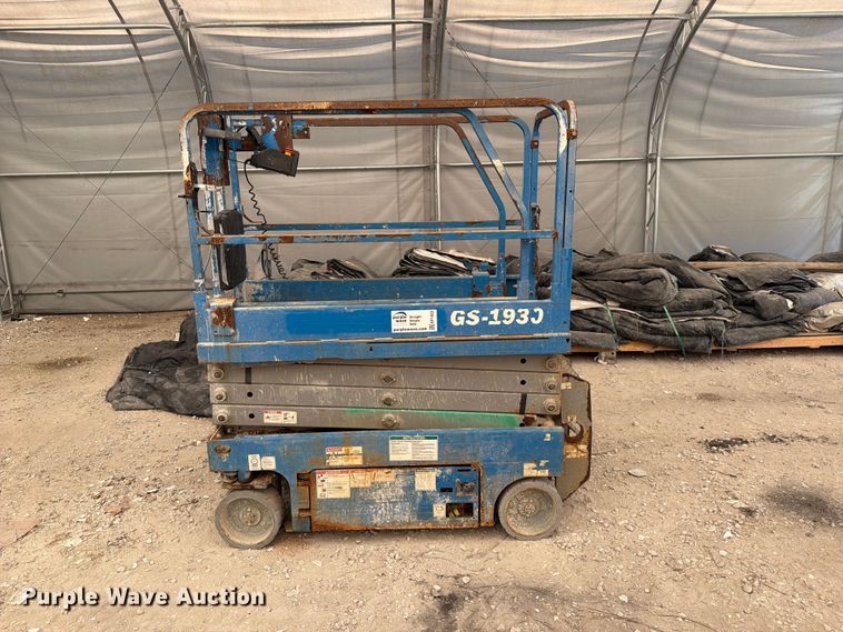 image for item EF1423 Genie GS1930 scissor lift