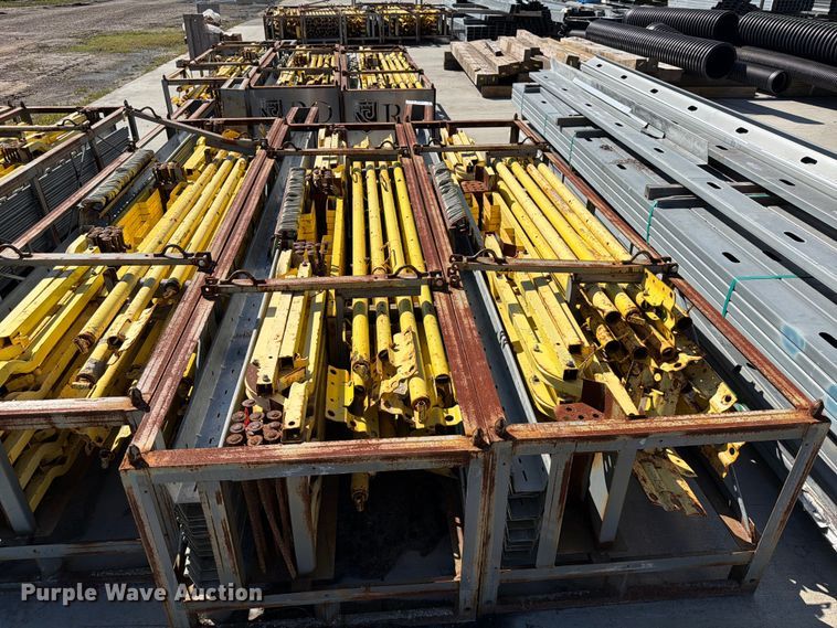 image for item EF1438 Giraffe  wall Bracing