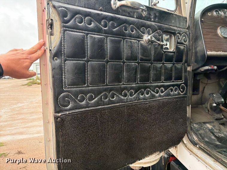 image for item EI7762 1980 Peterbilt 359 dump truck