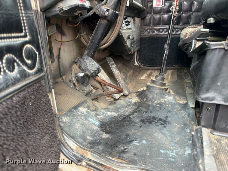 image for item EI7762 1980 Peterbilt 359 dump truck