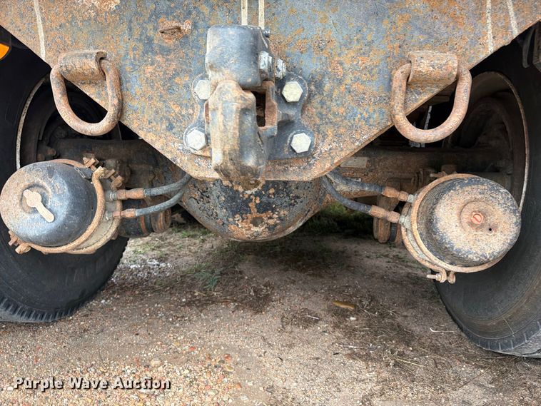 image for item EI7762 1980 Peterbilt 359 dump truck