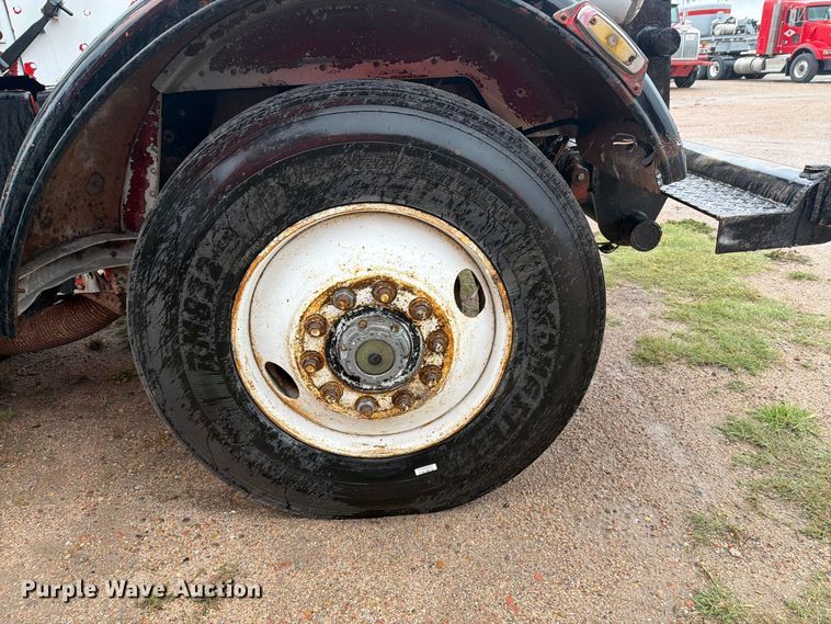 image for item EI7762 1980 Peterbilt 359 dump truck