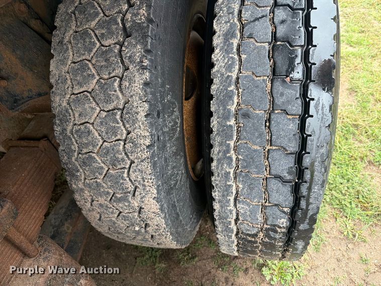 image for item EI7762 1980 Peterbilt 359 dump truck