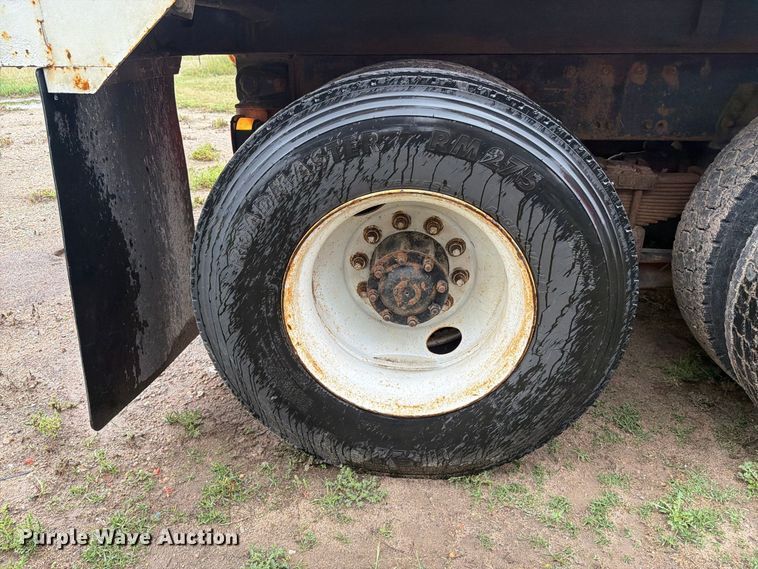 image for item EI7762 1980 Peterbilt 359 dump truck