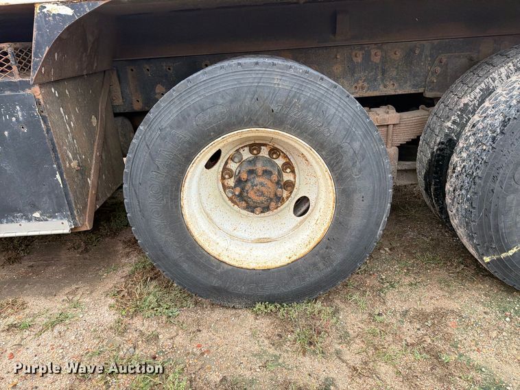 image for item EI7762 1980 Peterbilt 359 dump truck