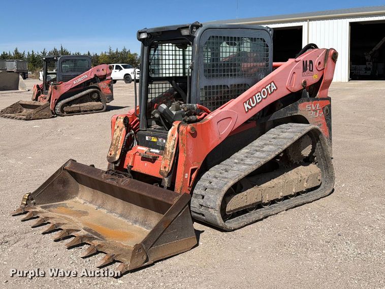 image for item EI7771 Kubota SVL90-2 tracked skid steer loader