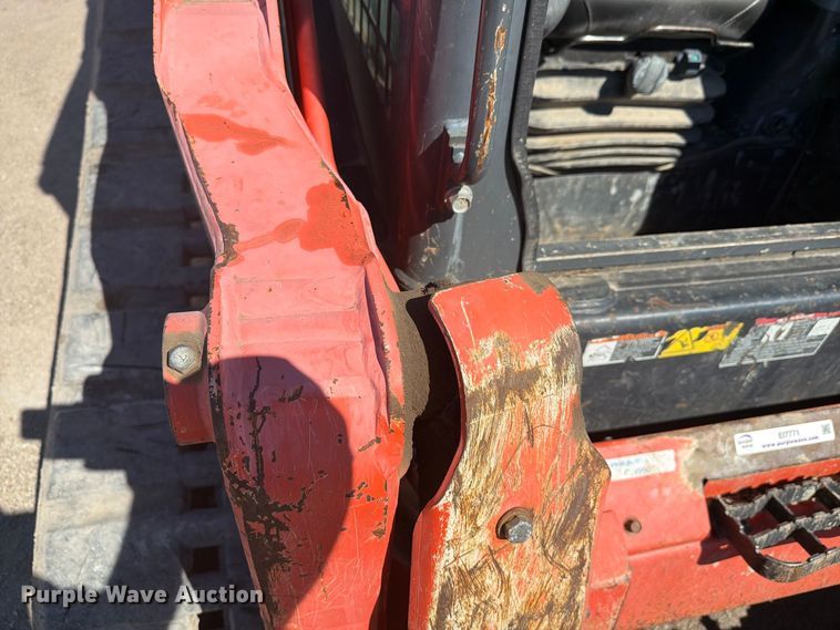 image for item EI7771 Kubota SVL90-2 tracked skid steer loader