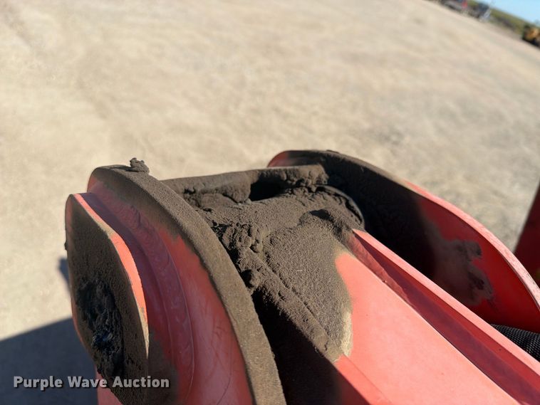 image for item EI7771 Kubota SVL90-2 tracked skid steer loader