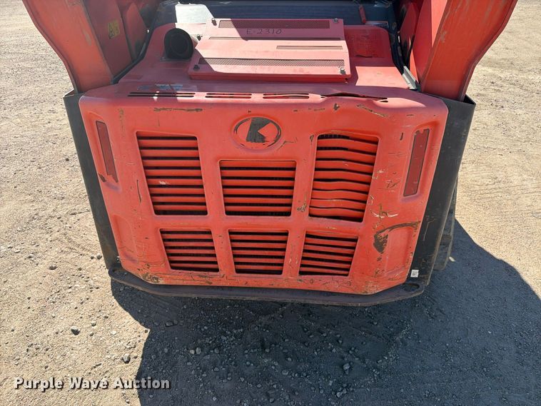 image for item EI7771 Kubota SVL90-2 tracked skid steer loader