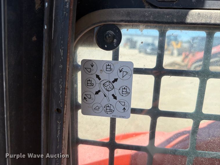 image for item EI7771 Kubota SVL90-2 tracked skid steer loader