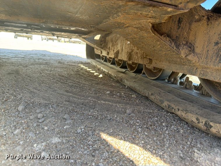 image for item EI7771 Kubota SVL90-2 tracked skid steer loader