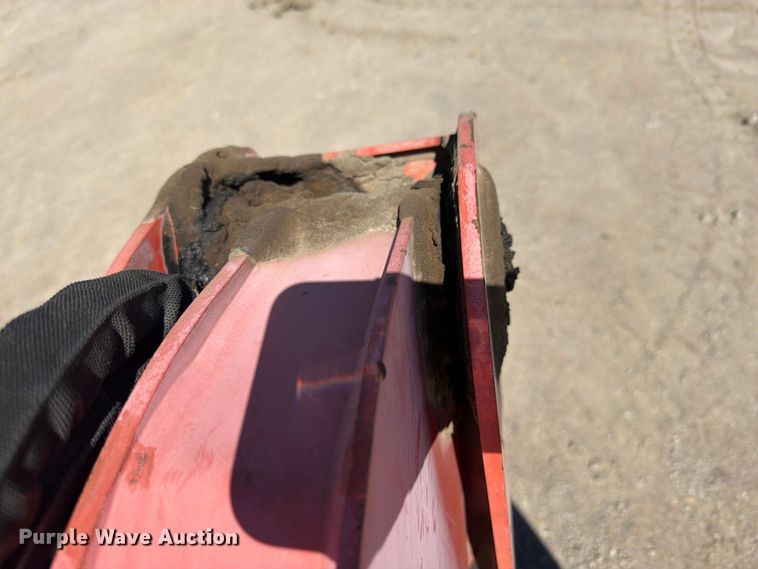 image for item EI7772 2014 Kubota SVL75-2 tracked skid steer loader
