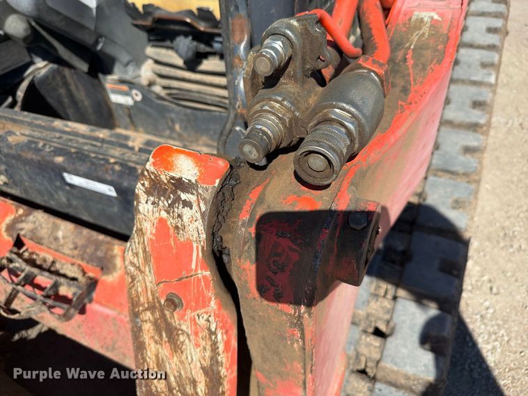 image for item EI7772 2014 Kubota SVL75-2 tracked skid steer loader