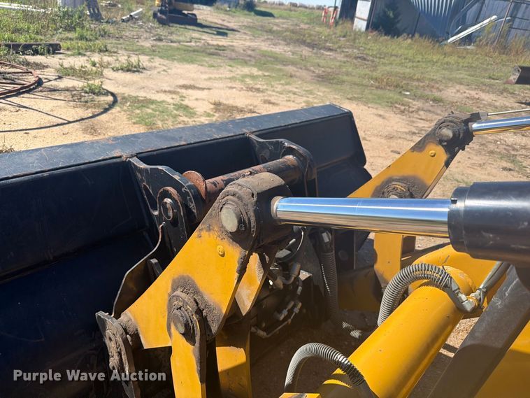 image for item EI7774 2019 Caterpillar 420F2 IT backhoe