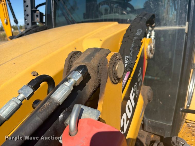 image for item EI7774 2019 Caterpillar 420F2 IT backhoe