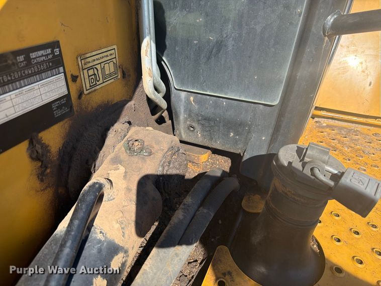 image for item EI7774 2019 Caterpillar 420F2 IT backhoe