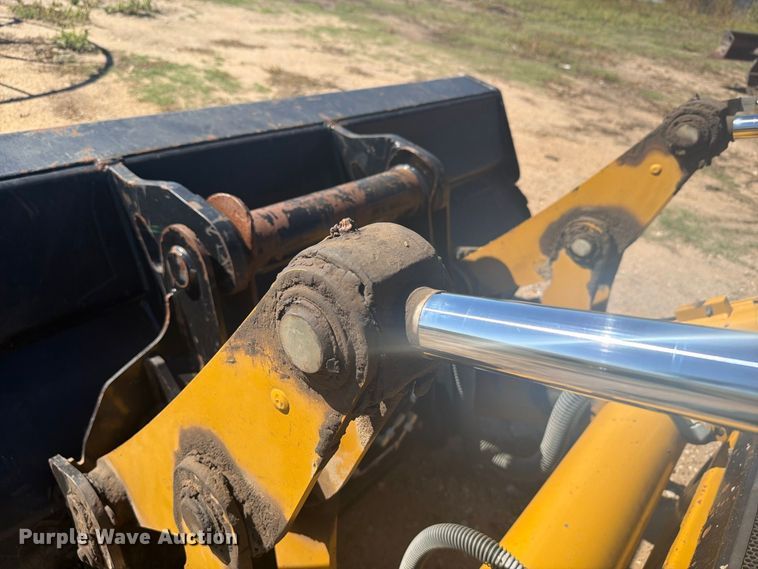 image for item EI7774 2019 Caterpillar 420F2 IT backhoe
