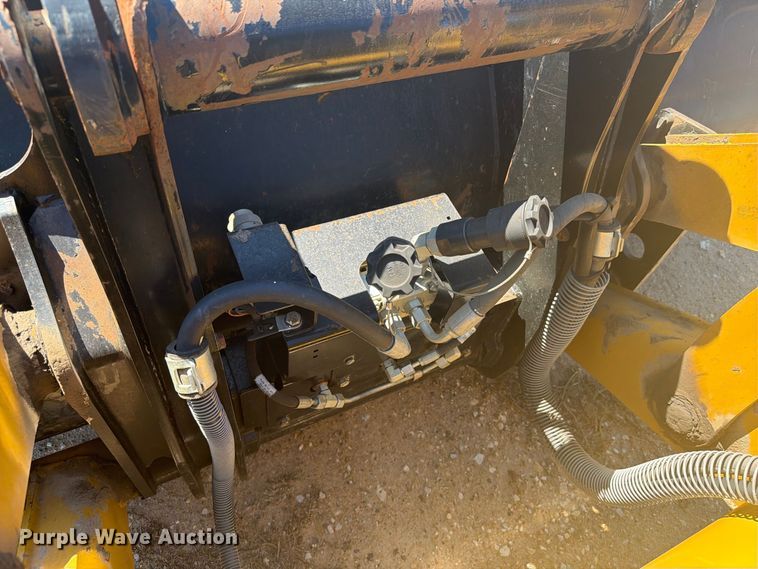image for item EI7774 2019 Caterpillar 420F2 IT backhoe