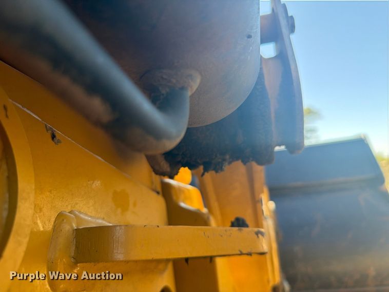 image for item EI7774 2019 Caterpillar 420F2 IT backhoe