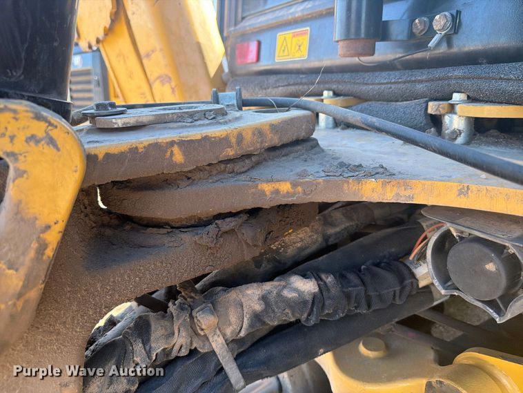 image for item EI7774 2019 Caterpillar 420F2 IT backhoe