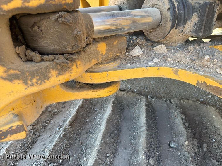 image for item EI7774 2019 Caterpillar 420F2 IT backhoe
