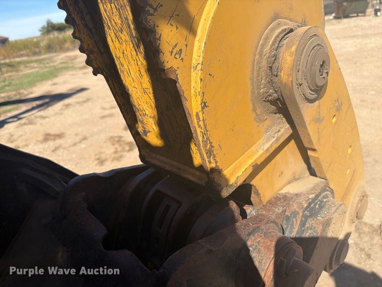 image for item EI7774 2019 Caterpillar 420F2 IT backhoe