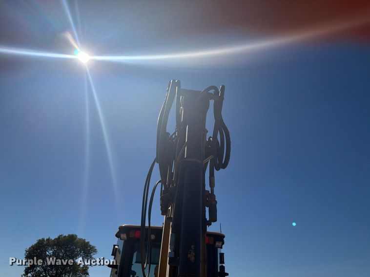 image for item EI7774 2019 Caterpillar 420F2 IT backhoe