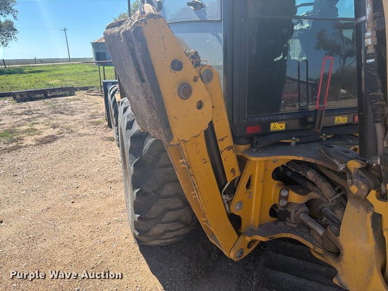 image for item EI7774 2019 Caterpillar 420F2 IT backhoe
