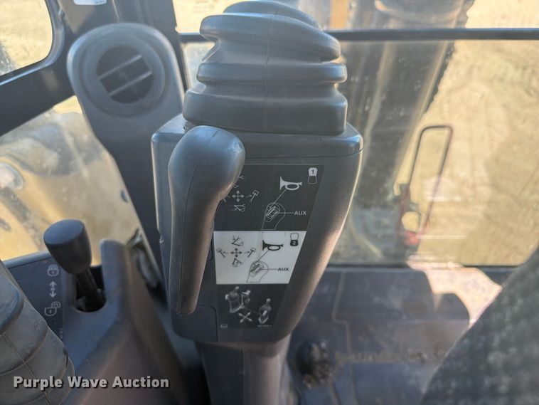image for item EI7774 2019 Caterpillar 420F2 IT backhoe