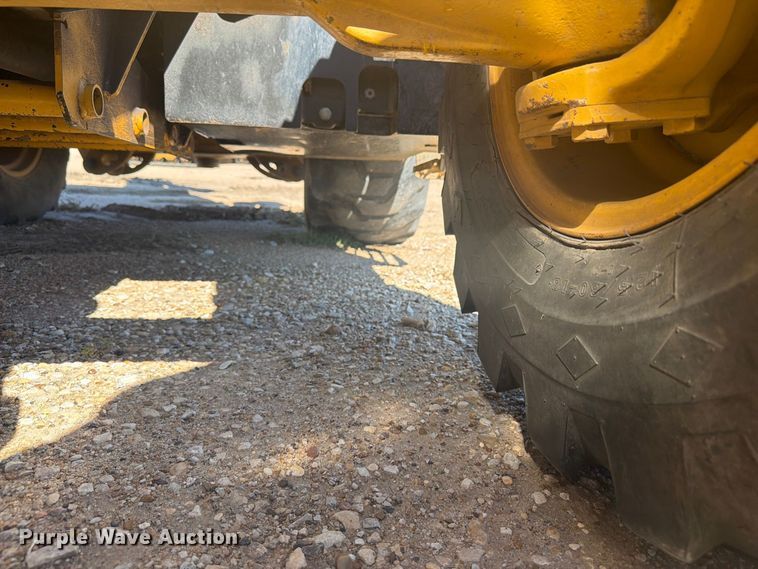 image for item EI7774 2019 Caterpillar 420F2 IT backhoe