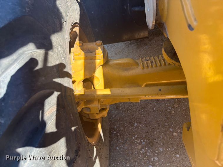 image for item EI7774 2019 Caterpillar 420F2 IT backhoe