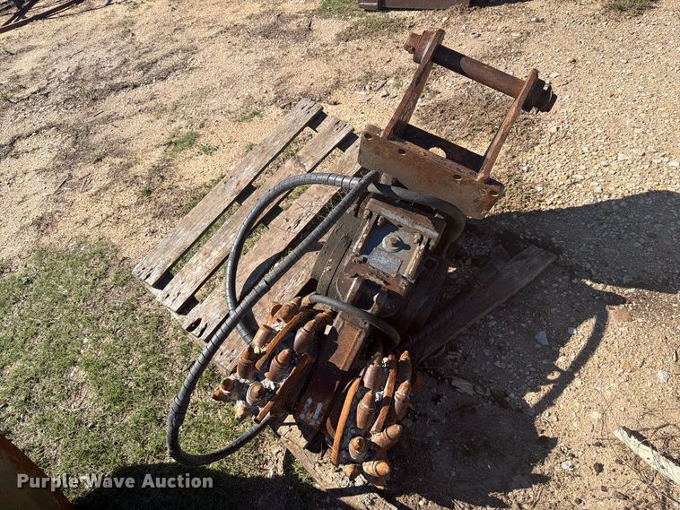 image for item EI7774 2019 Caterpillar 420F2 IT backhoe