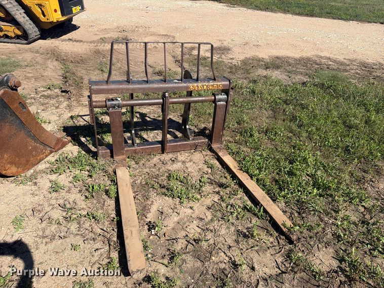 image for item EI7774 2019 Caterpillar 420F2 IT backhoe
