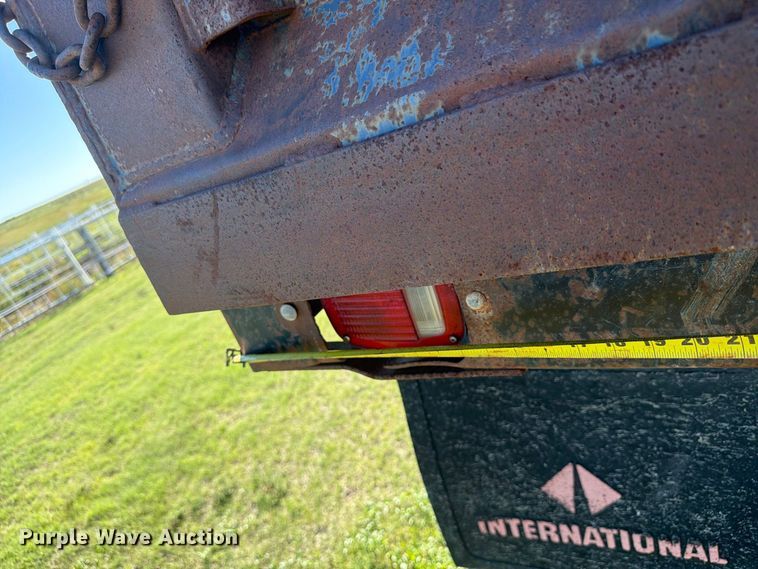 image for item EI7779 1996 Volvo WG dump truck