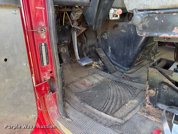 image for item EI7779 1996 Volvo WG dump truck