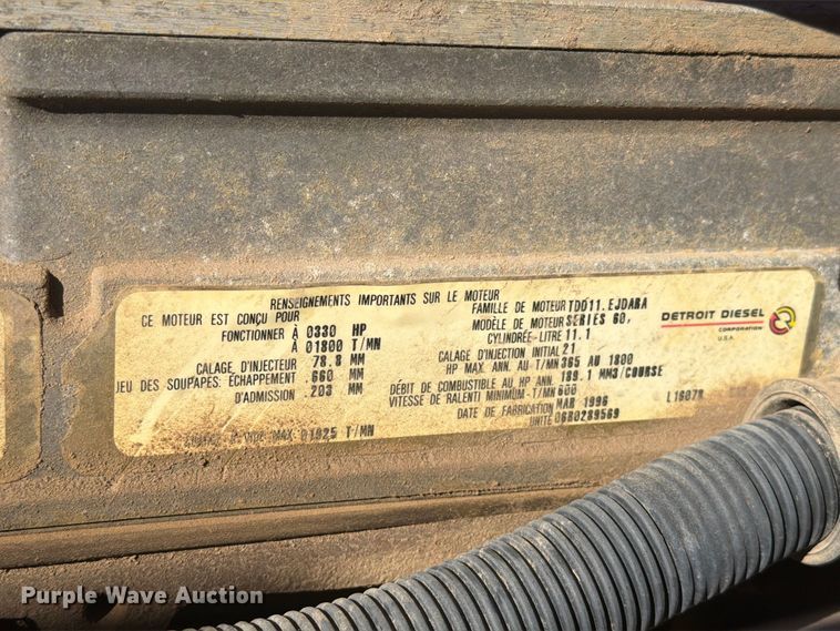 image for item EI7779 1996 Volvo WG dump truck