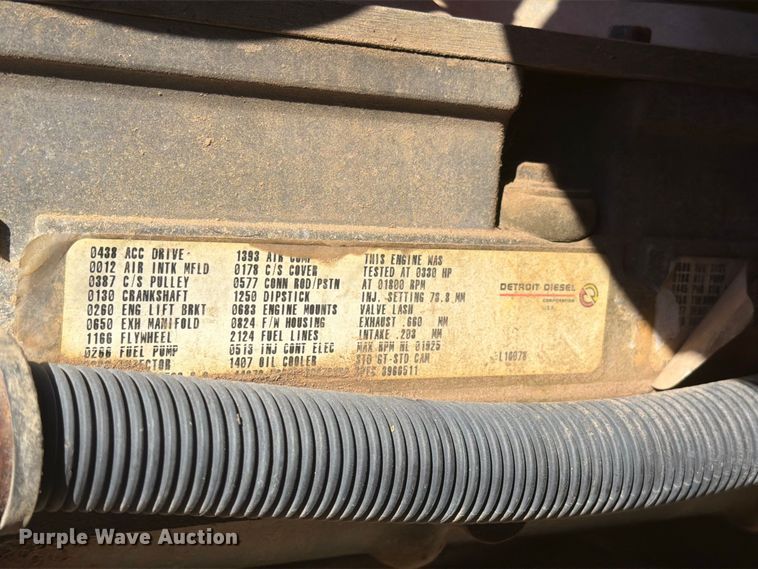 image for item EI7779 1996 Volvo WG dump truck